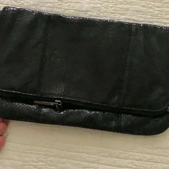 BCBG - Picture 2 of 4